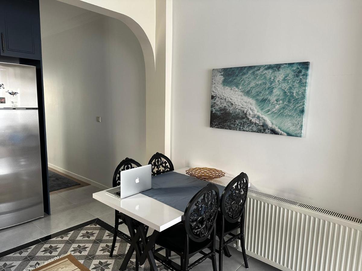 Center Of City In Besiktas 2 Plus 1 With 2 Bathroom And 3 Air Conditioner Istanbul Luaran gambar